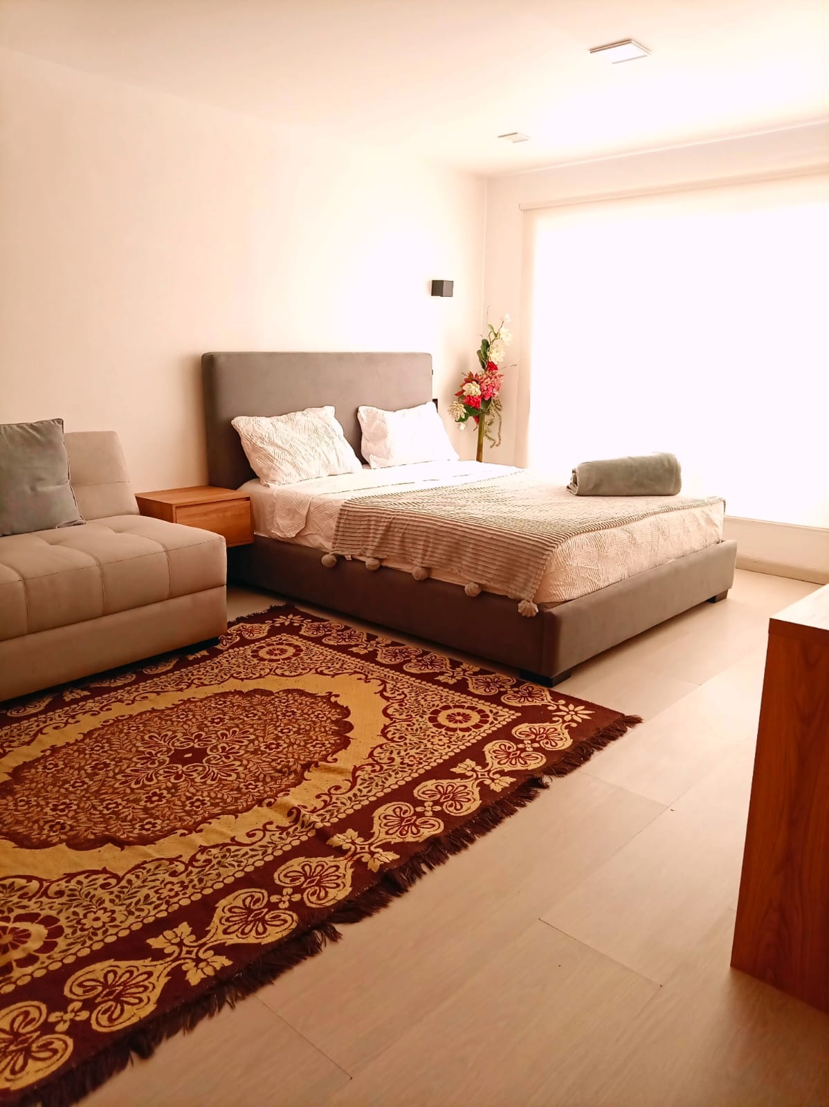 Suite Ejecutiva Premium — UDA, Cuenca